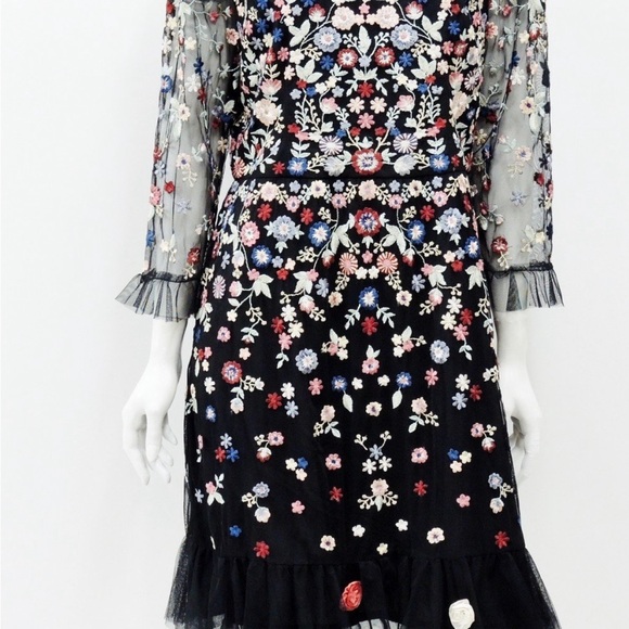 Needle and thread dress - Picture 6 of 6